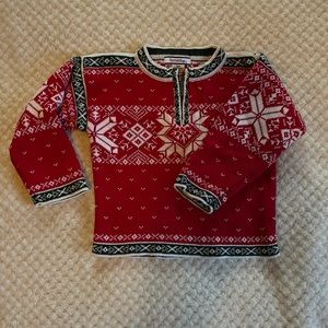 Adorable Christmas Sweater by Hartsrings